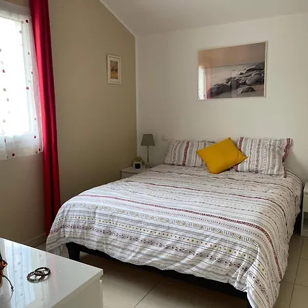 2 + Mezzanine, Proche Plage, Climatise, Terrasse, Parking Reserve - Fr-1-768-61 לס איסאמברה