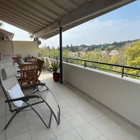 2 + Mezzanine, Proche Plage, Climatise, Terrasse, Parking Reserve - Fr-1-768-61 * Les Issambres